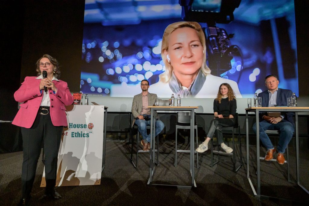 conf-ai-data-power-15-05-2025-web-124