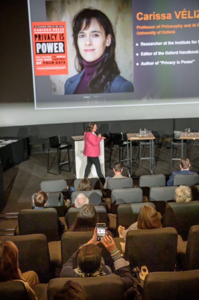 conf-ai-data-power-15-05-2025-web-24