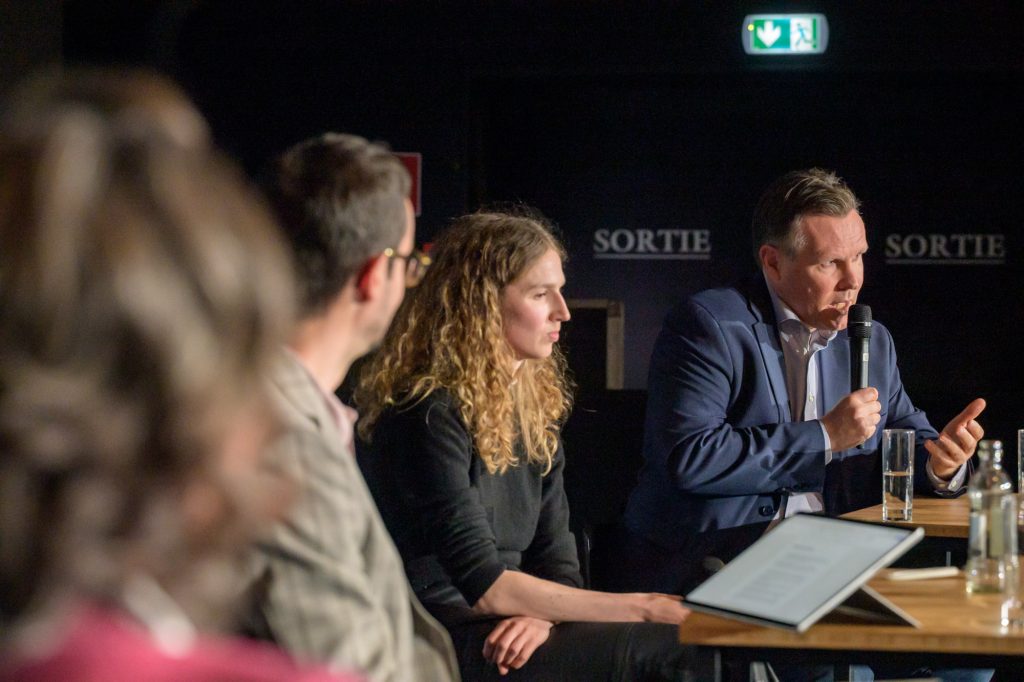 conf-ai-data-power-15-05-2025-web-93