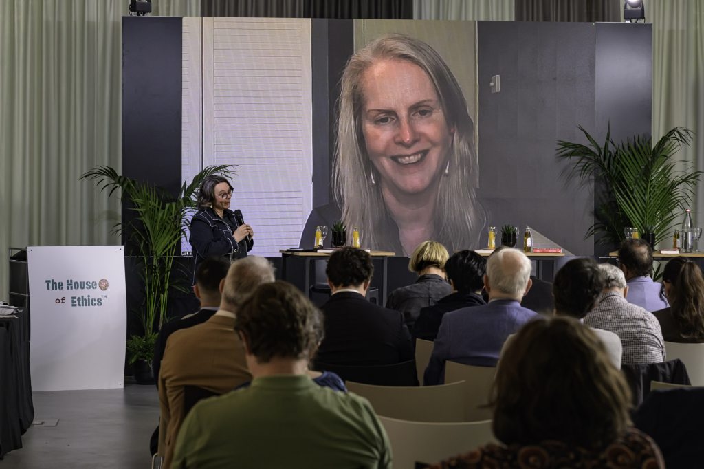 conference-house-of-hthics-avril-web-104