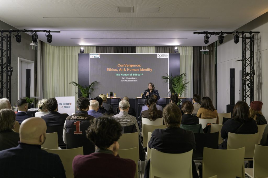 conference-house-of-hthics-avril-web-22