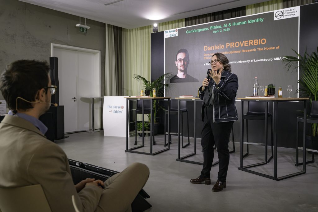 conference-house-of-hthics-avril-web-40