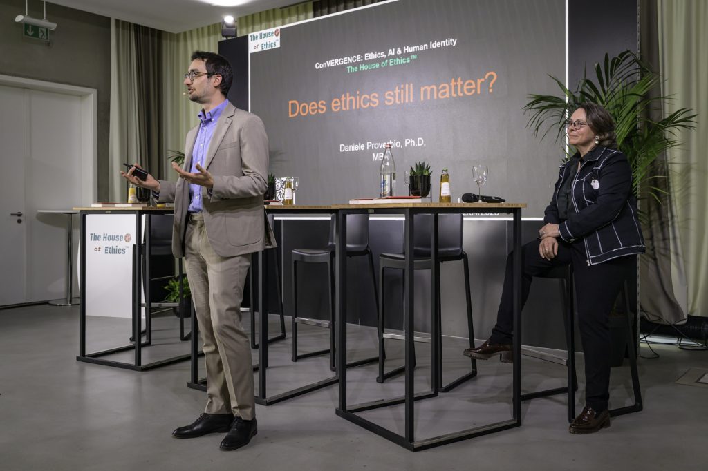 conference-house-of-hthics-avril-web-42