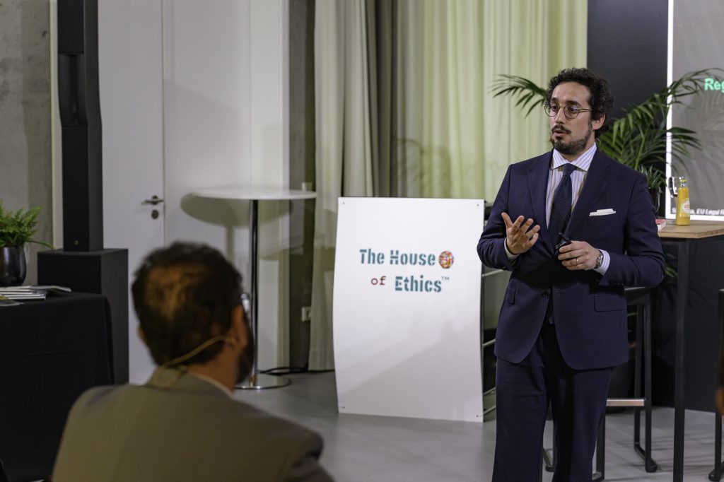 conference-house-of-hthics-avril-web-59