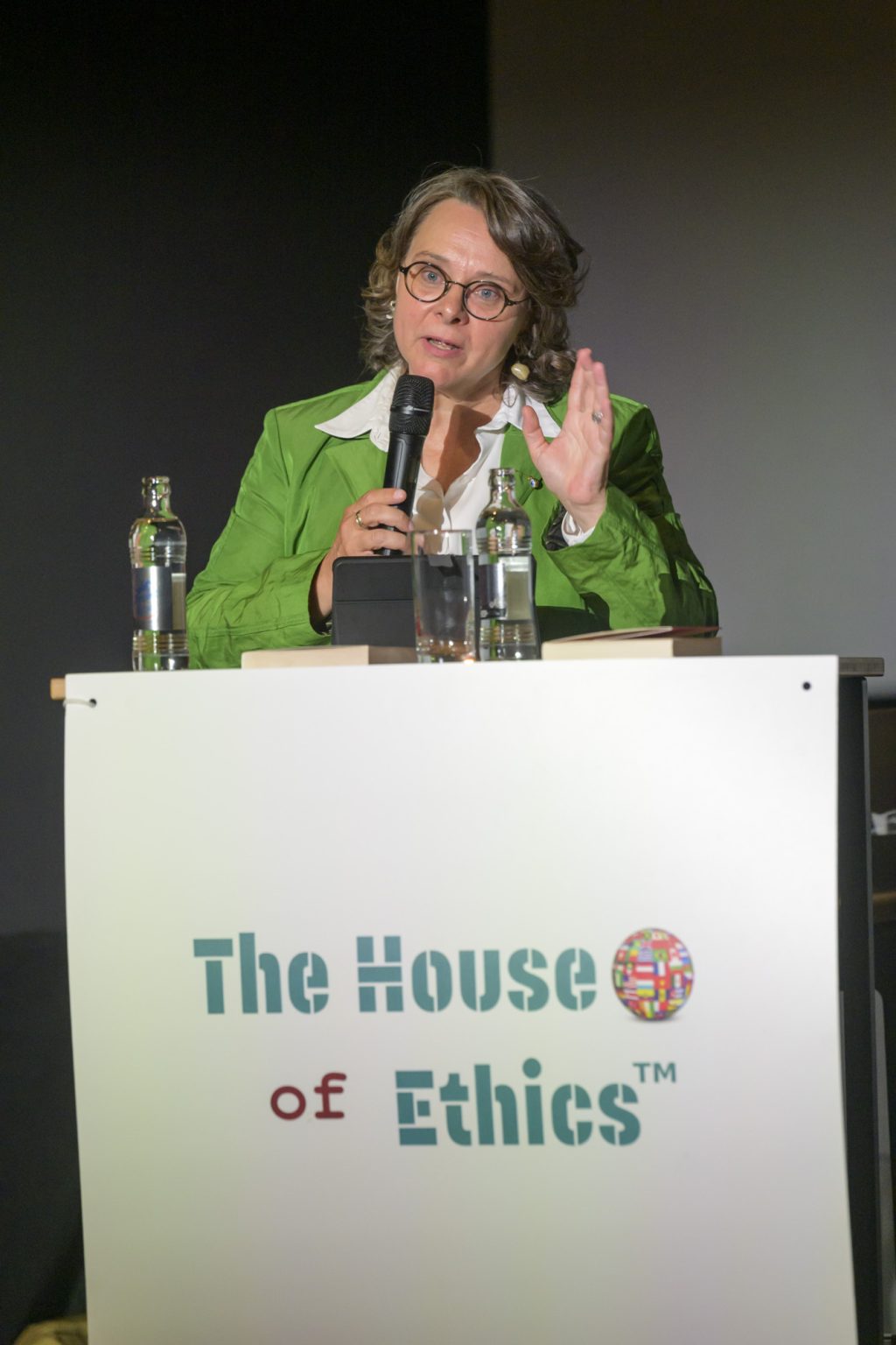 utopolis-2-house-of-ethics-web-100