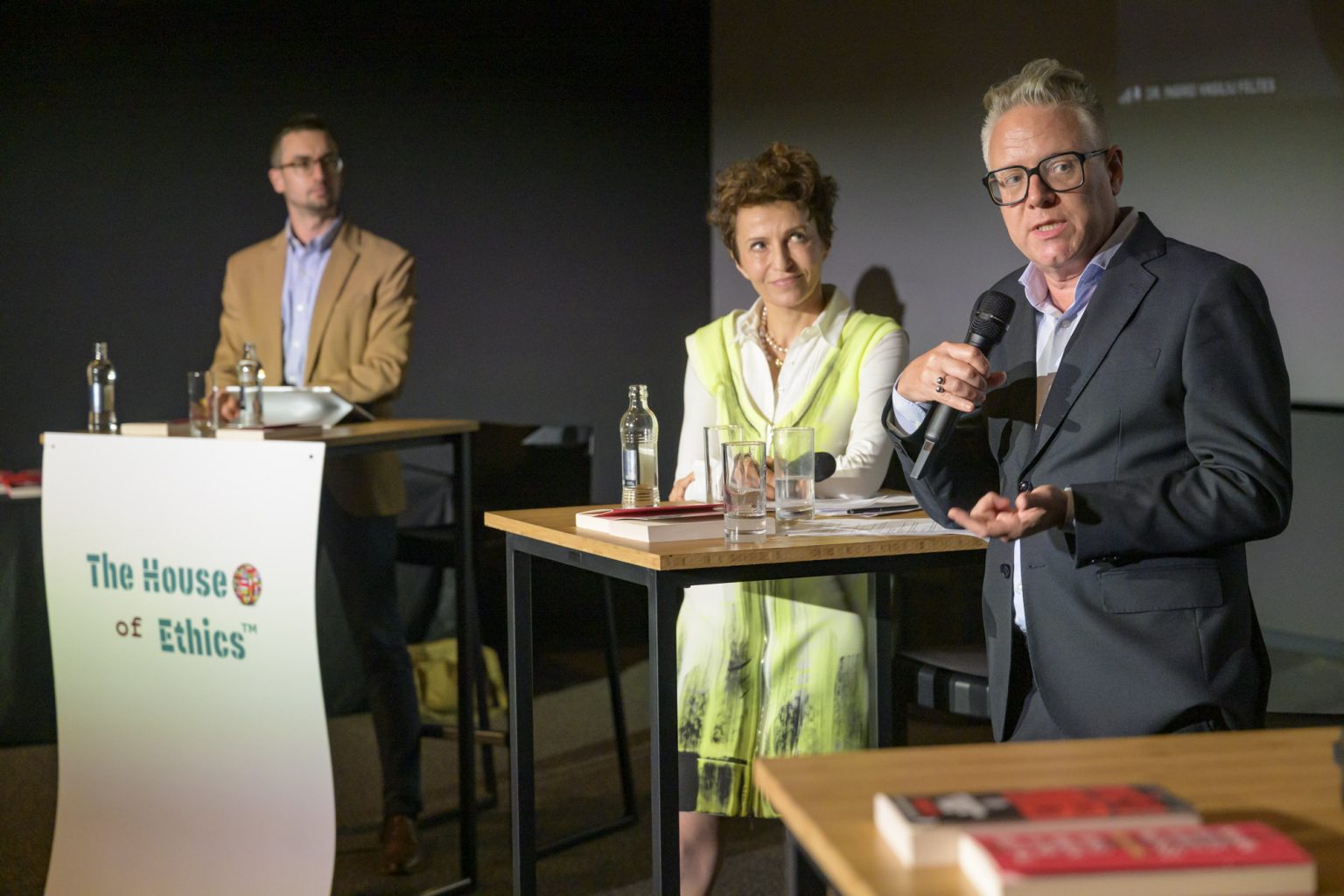 utopolis-2-house-of-ethics-web-106