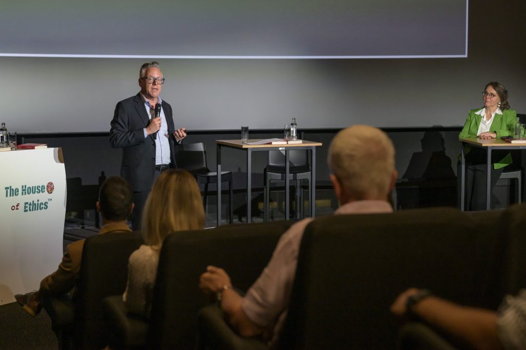 utopolis-2-house-of-ethics-web-26