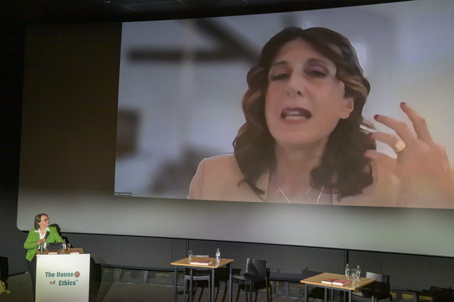 utopolis-2-house-of-ethics-web-60